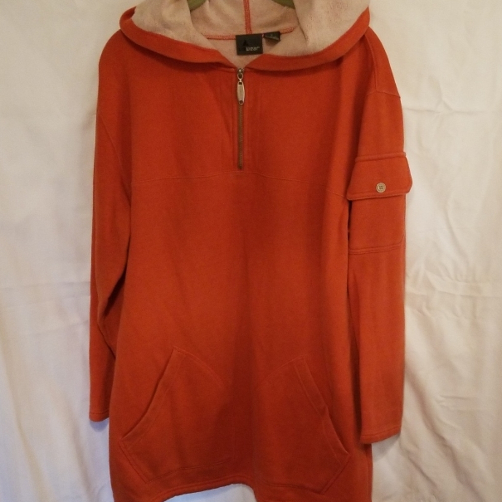 LizWear Hoodie